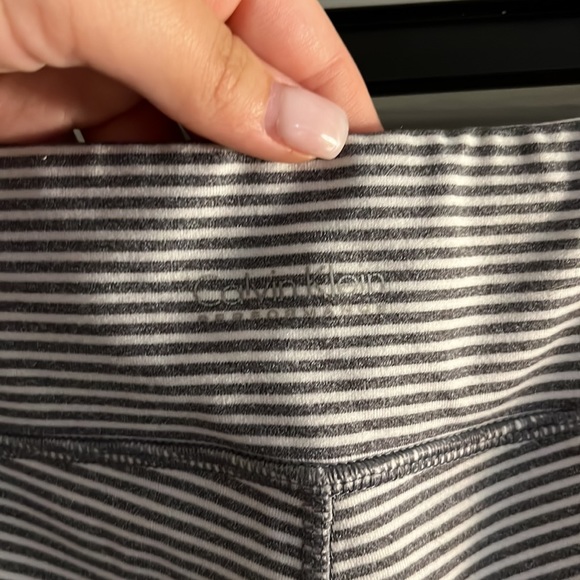 Calvin Klein performance leggings - Medium - Picture 4 of 7